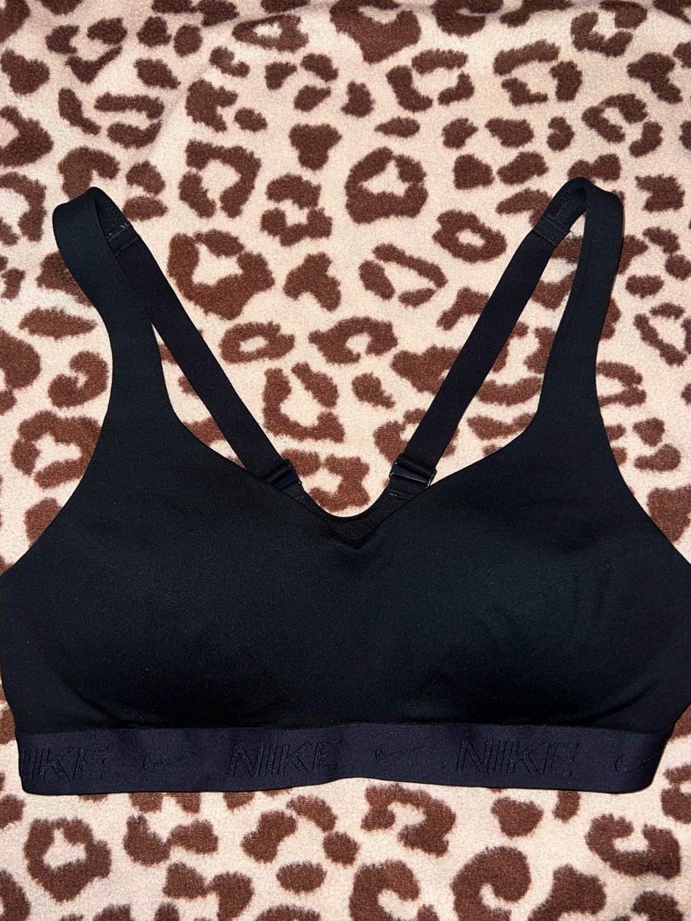 Nike Women’s Black Seamless V‑Neck Sports Bra